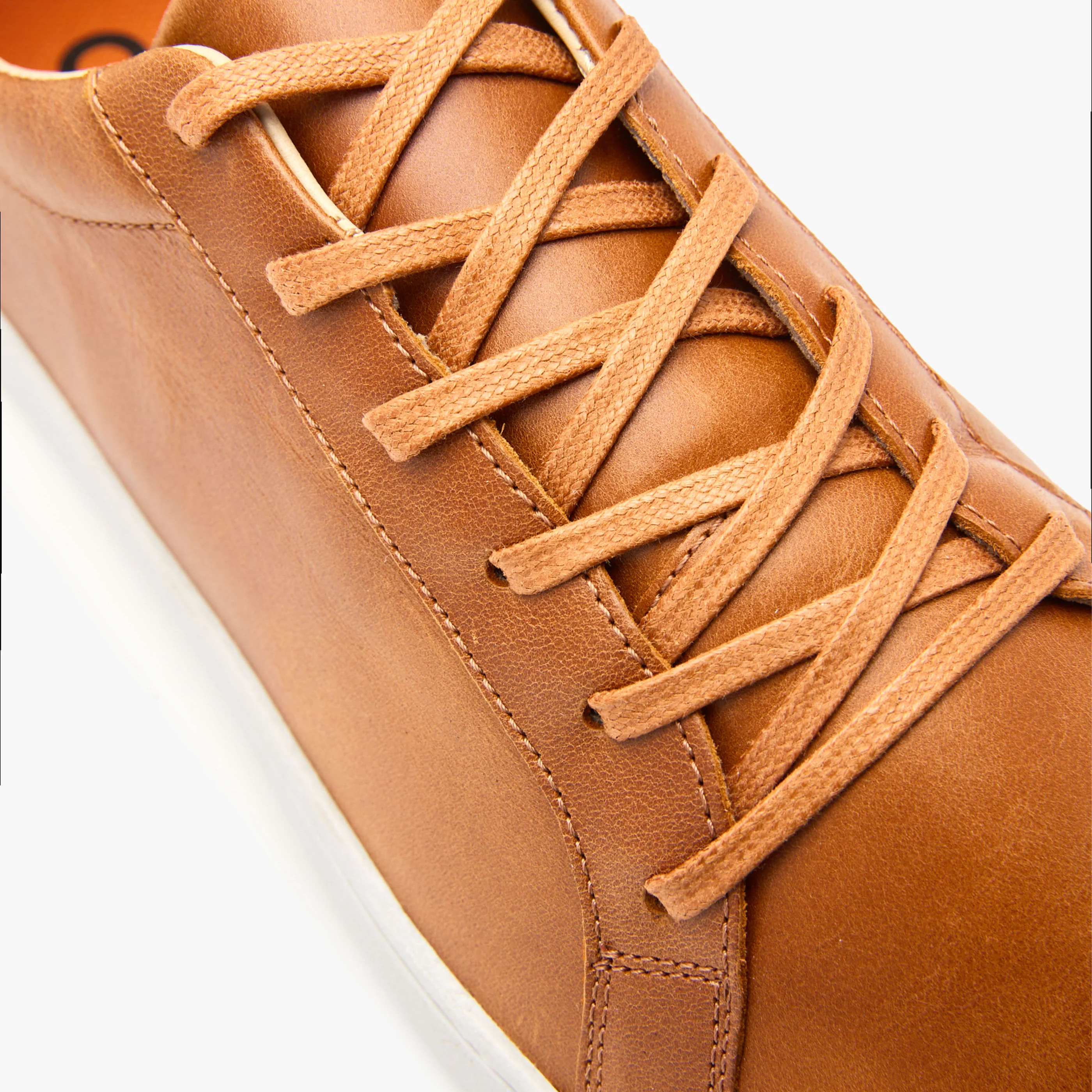 The Men's Everyday Sneaker | Gen 3 in Natural Leather - Image 6