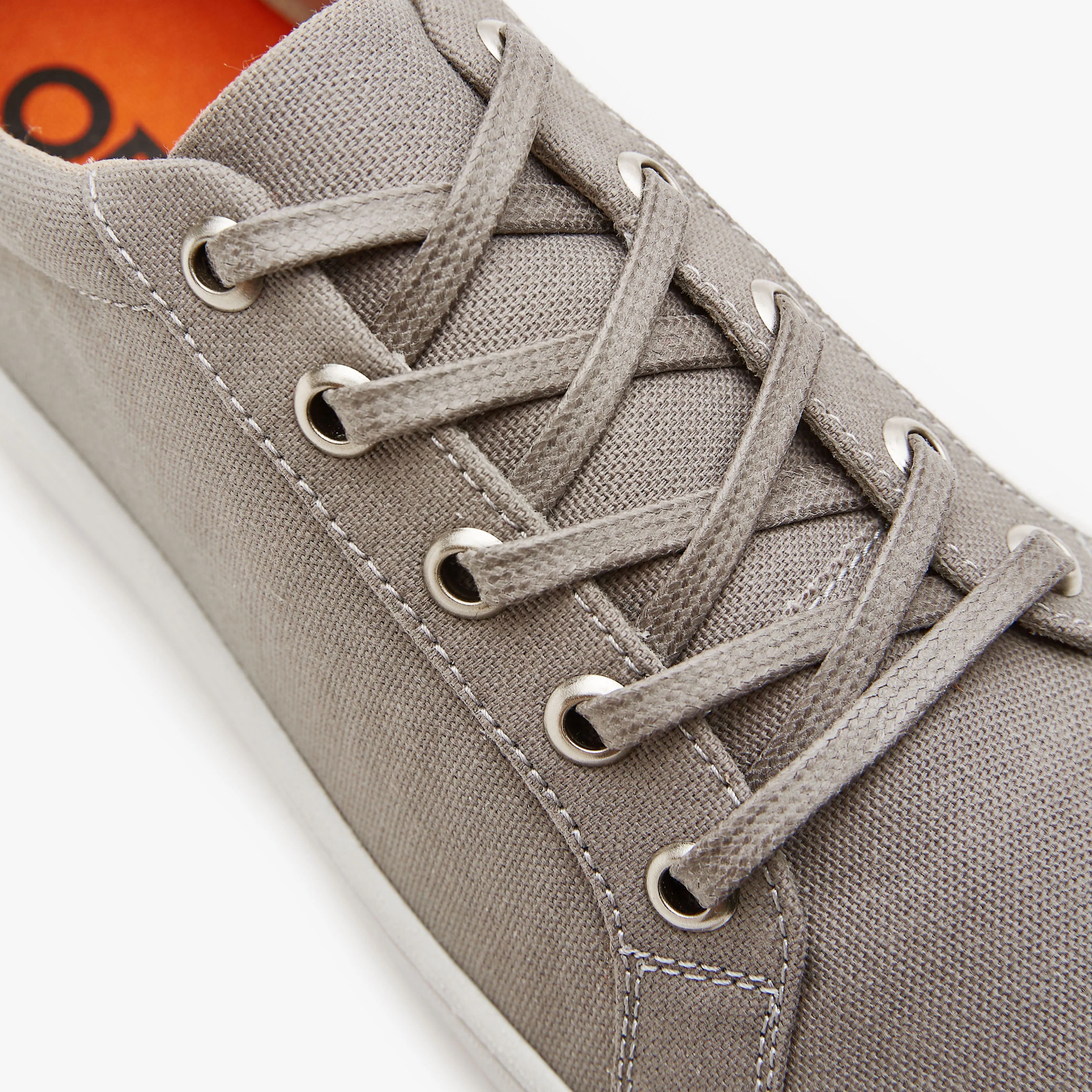 The Women's Everyday Sneaker | Gen 3 in Cotton Canvas - Image 6