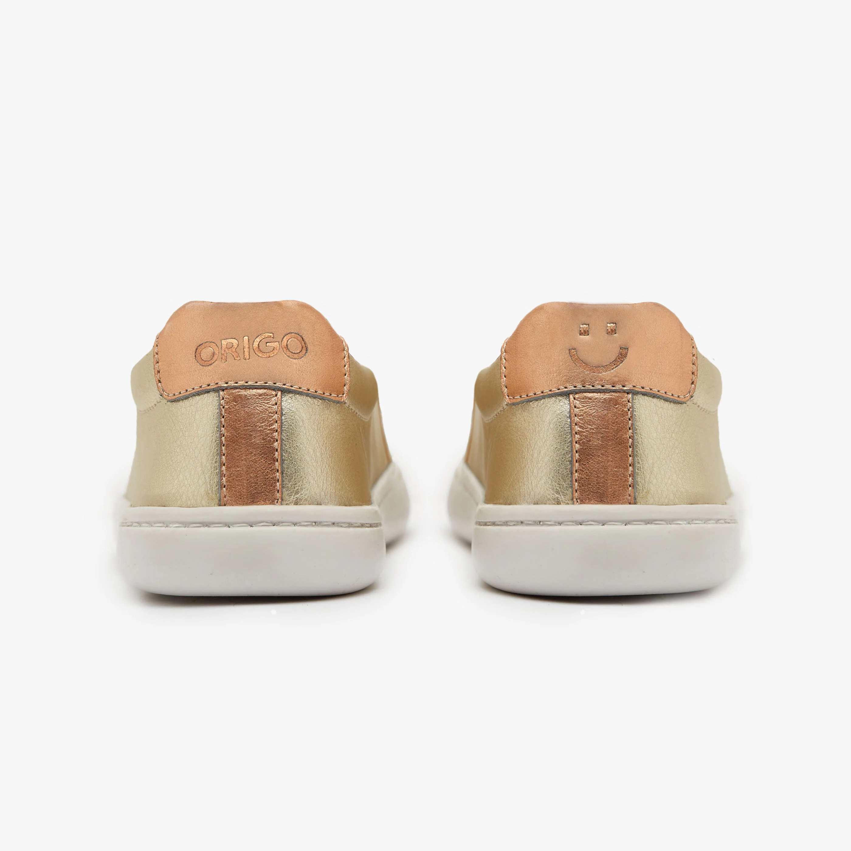The Women's Everyday Sneaker | Gen 3 in Natural Leather - Image 3